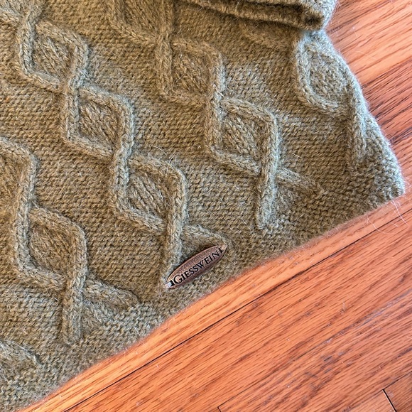 Vintage Bright Olive Giesswein Austrian Wool Mohair Cable Mock Neck Sweater Sz38 - Picture 5 of 5